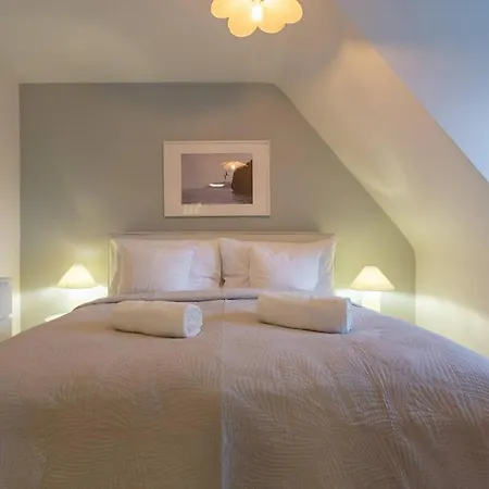 Apartament Vertical Modern 3 Bedroom Near Station *