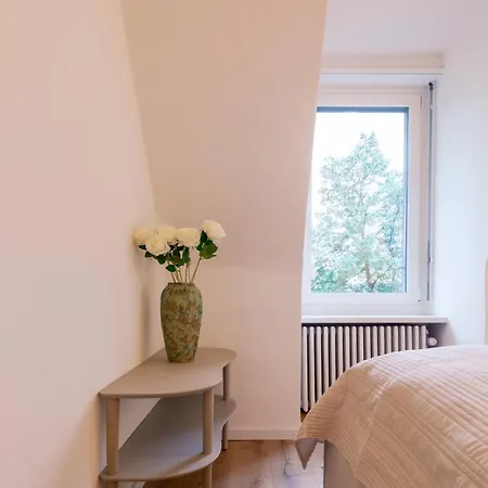 Lägenhet Vertical Modern 3 Bedroom Near Station *