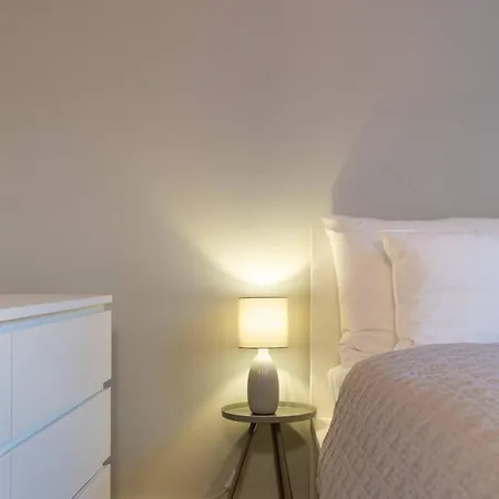 Lägenhet Vertical Modern 3 Bedroom Near Station Zürich